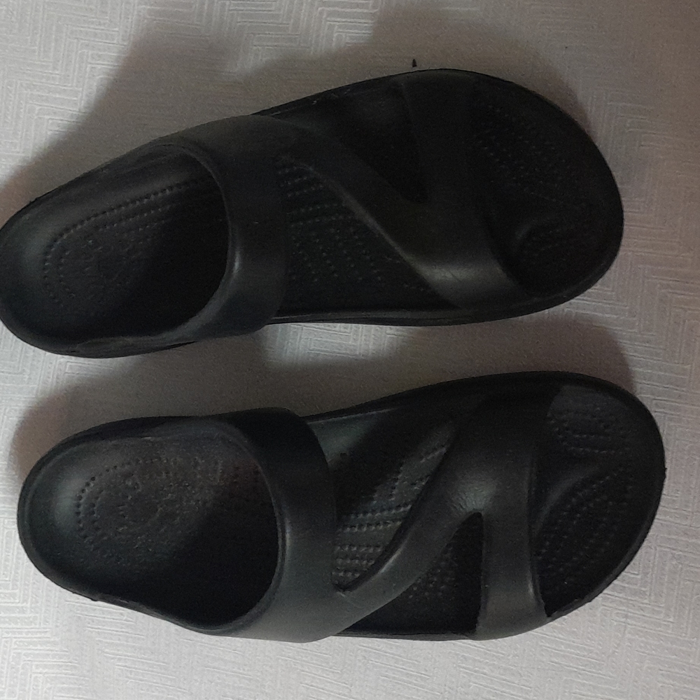 DAWGS sandals